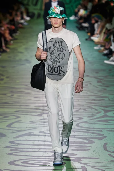 Look 41